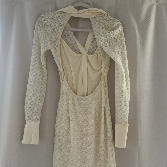 ASOS eyelet mini dress long sleeve - Picture 3 of 3